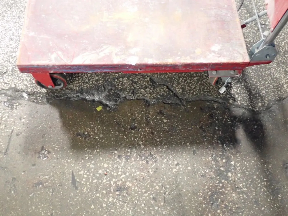 Uline 660 Lbs Lift Table - H-1486