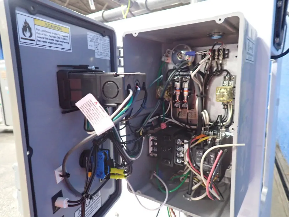 Aquafine Ultra Violet Disinfection Unit - Mp-2-5lhptr1-c