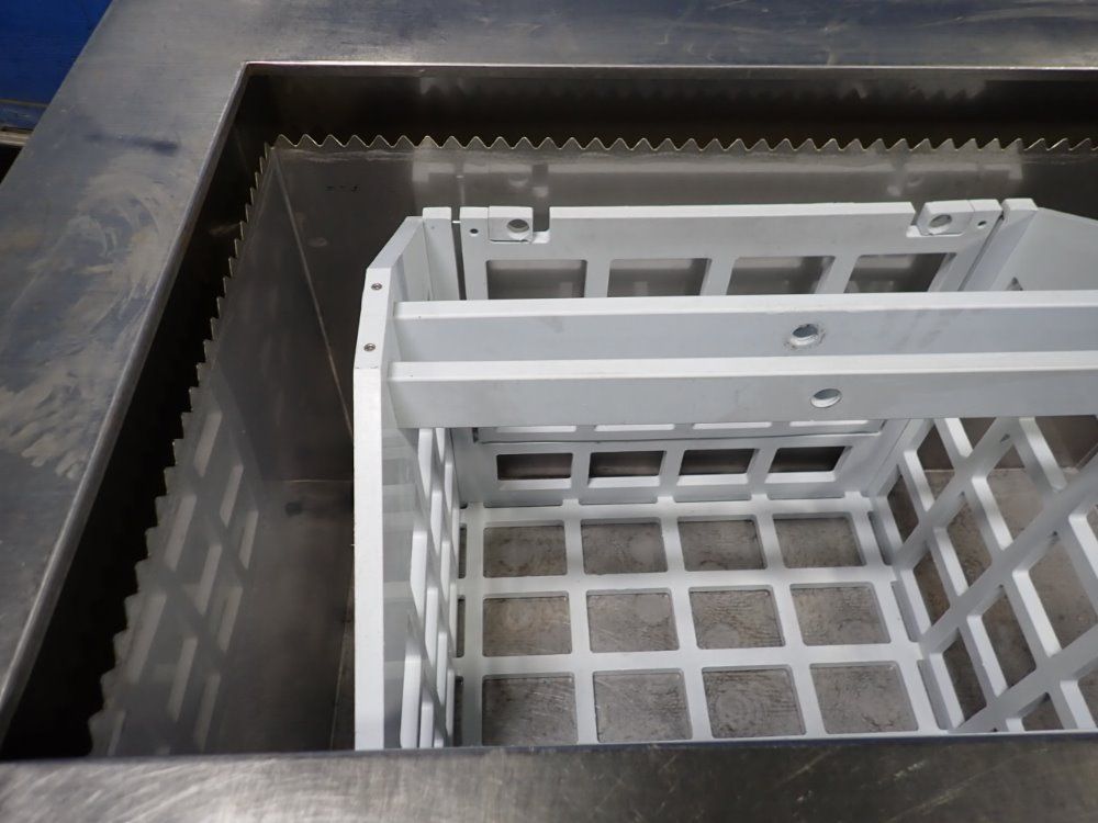 Crest Ultrasonincs 50" X 28" X 28" Ultrasonic Cleaner - C0c2-4825