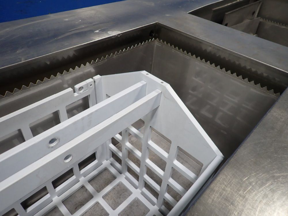 Crest Ultrasonincs 50" X 28" X 28" Ultrasonic Cleaner - C0c2-4825