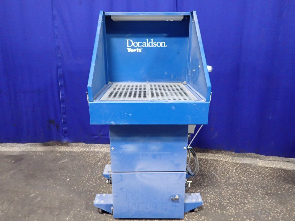 Torit Donaldson 25 1/2" X 27" Downdraft Table - Db-800