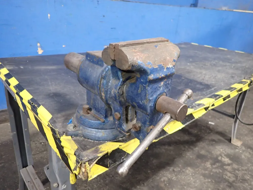 36" X 42" Workbench W/5" Vise