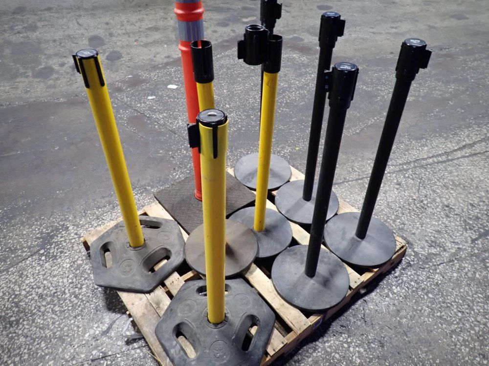 Uline, Tensabarrier Retractable Belt Barrier