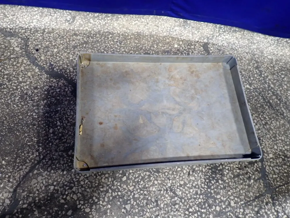 37" X 25" X 10" Cart