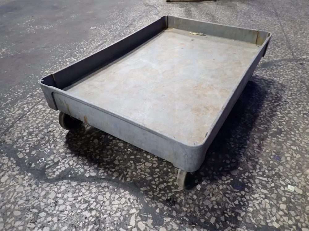 37" X 25" X 10" Cart