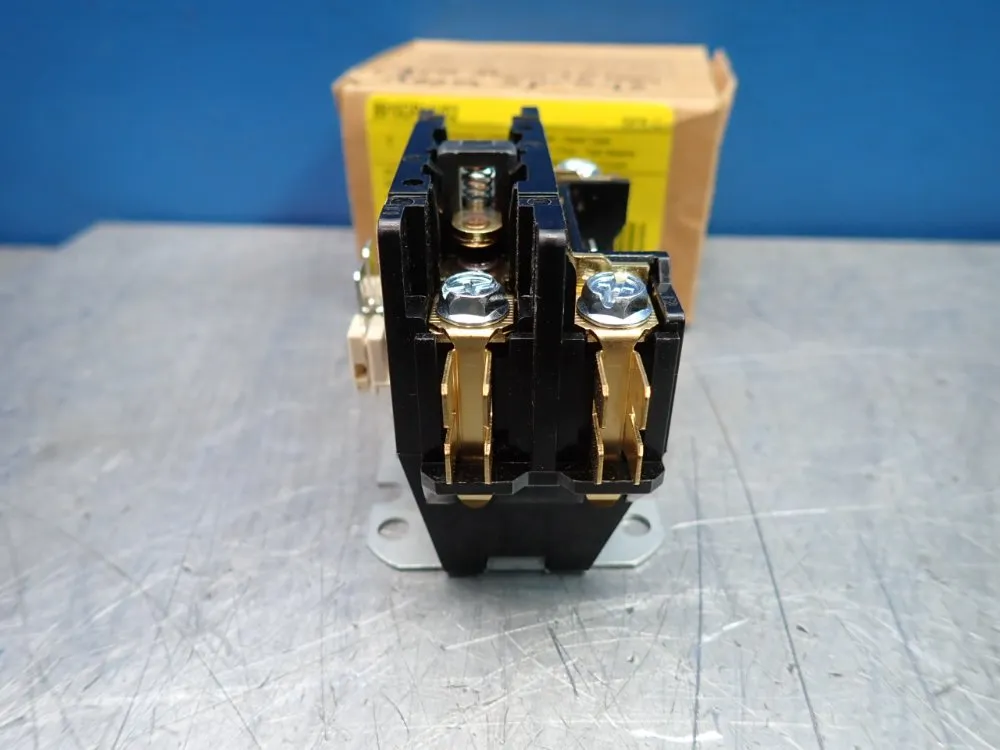 Square D Definite Purpose Contactor - 8910dp11v02