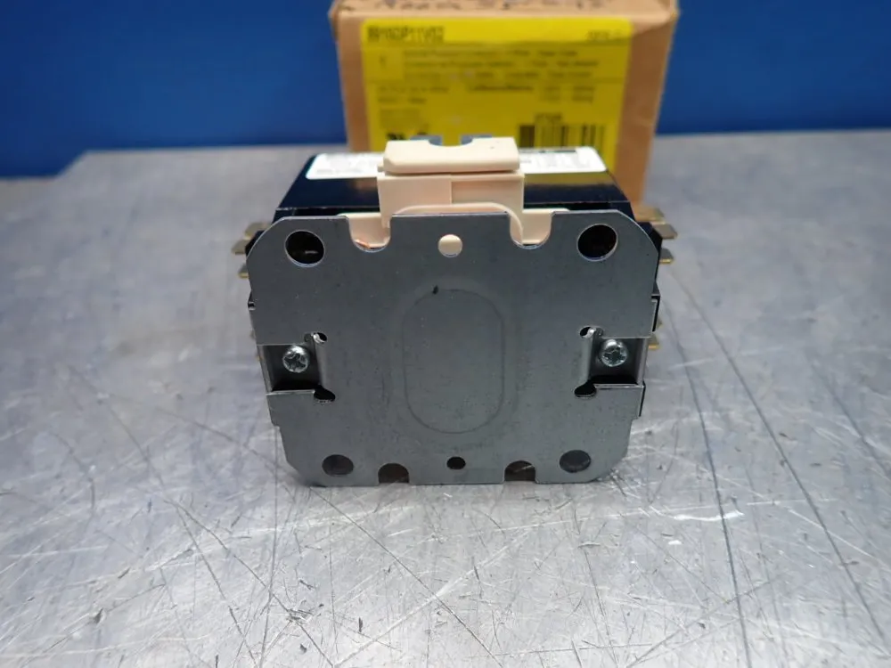 Square D Definite Purpose Contactor - 8910dp11v02