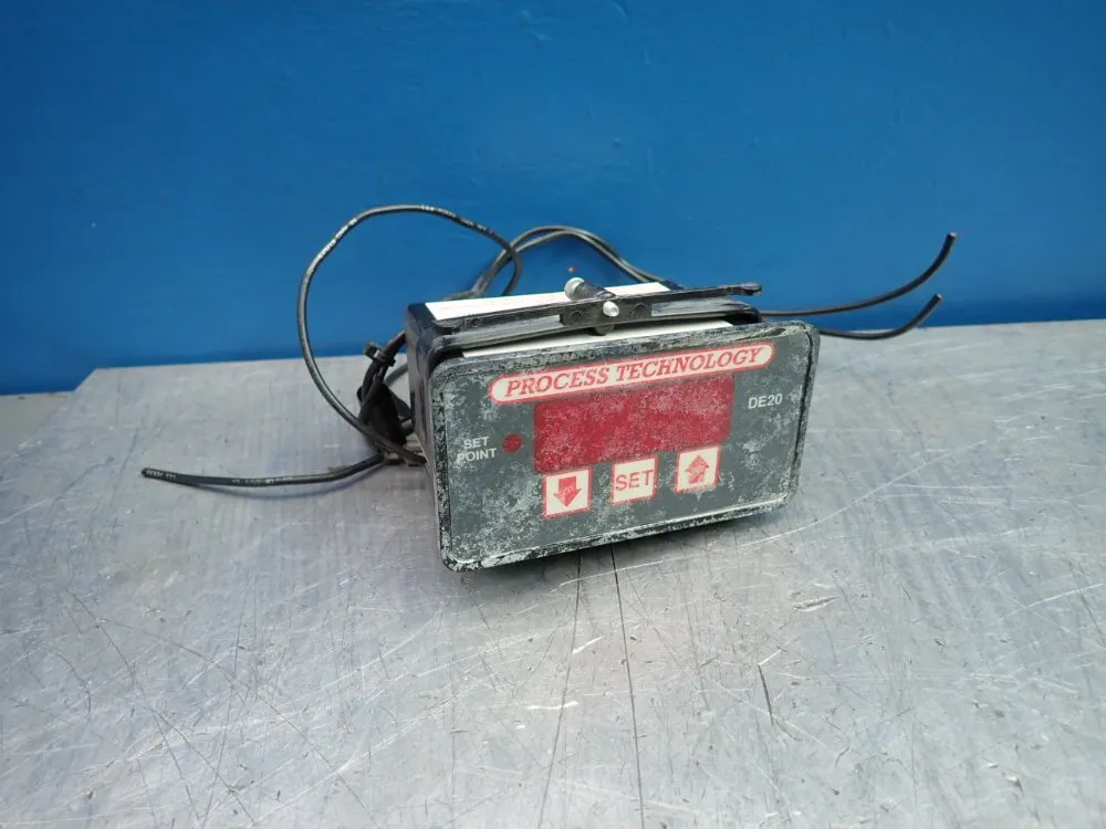 Process Technology Digital Temperature Controller - De20