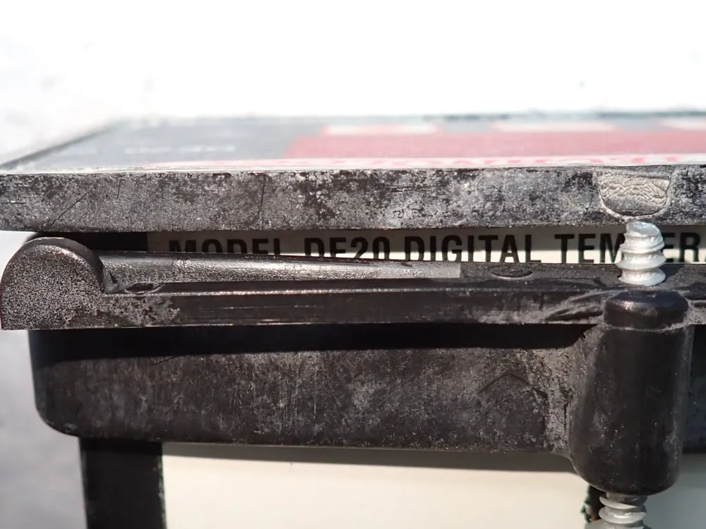 Process Technology Digital Temperature Controller - De20