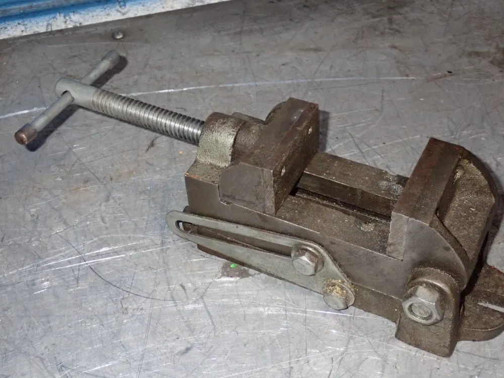 2.5" 2.5" Vise