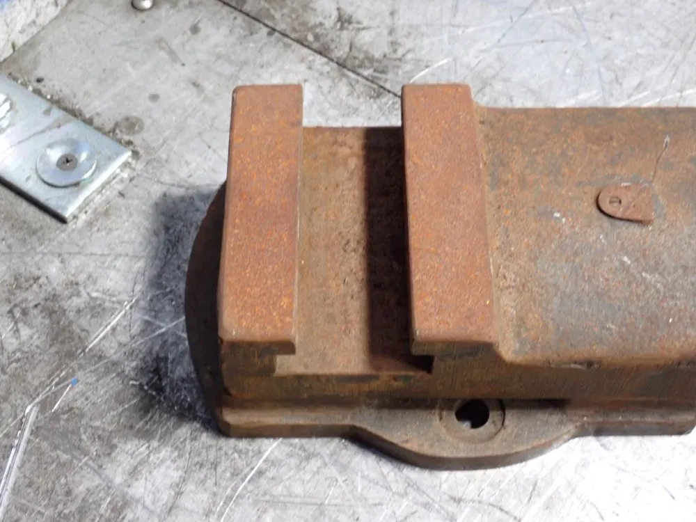 4" 4" Bench Vise