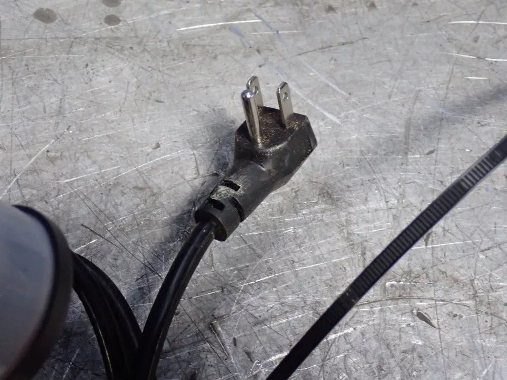 Brinks 12 W Light - Model 7004