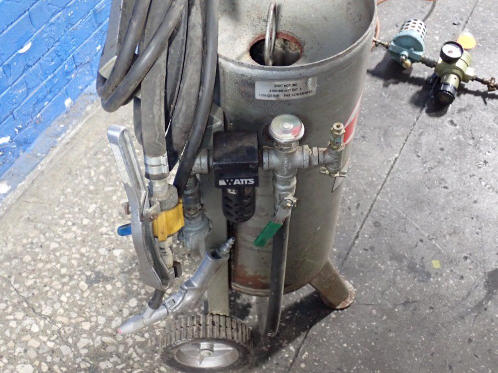 Brut Mfg Co Pressure Sandblaster