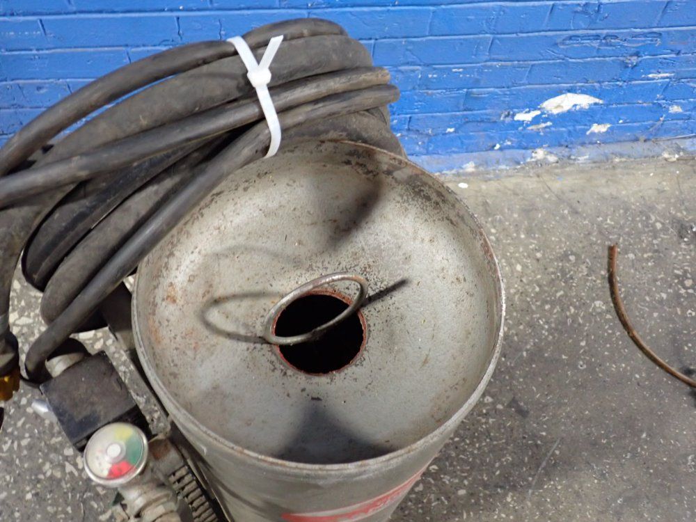 Brut Mfg Co Pressure Sandblaster