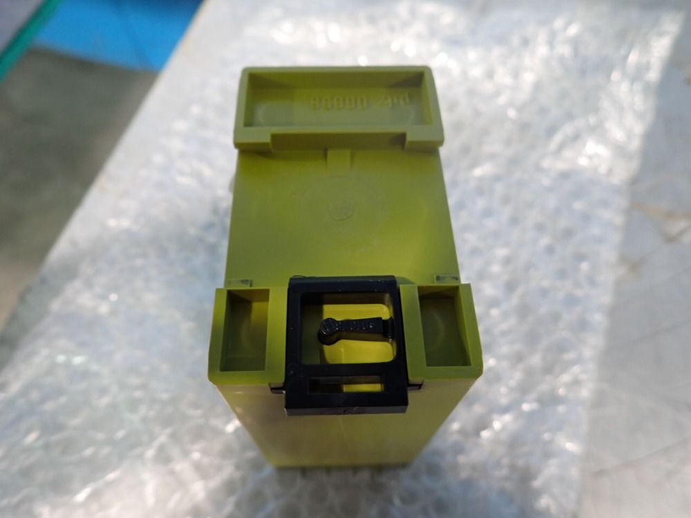 Pilz Safety Relay - Pnoz5-230vws-25