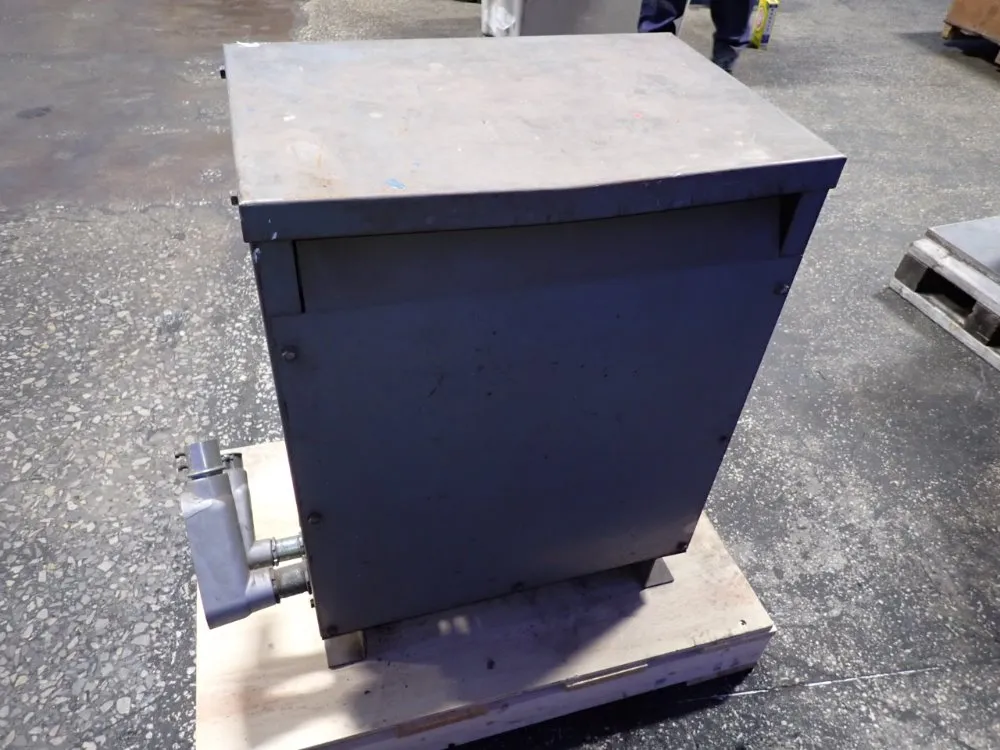 Square D 45 Kva Transformer - 45t3h