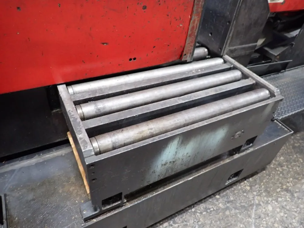 Amada 28" X 39" Horizontal Band Saw - H-700