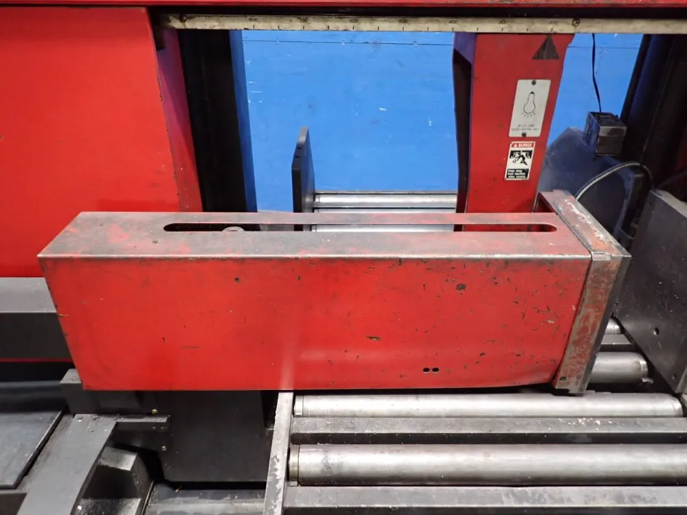 Amada 28" X 39" Horizontal Band Saw - H-700
