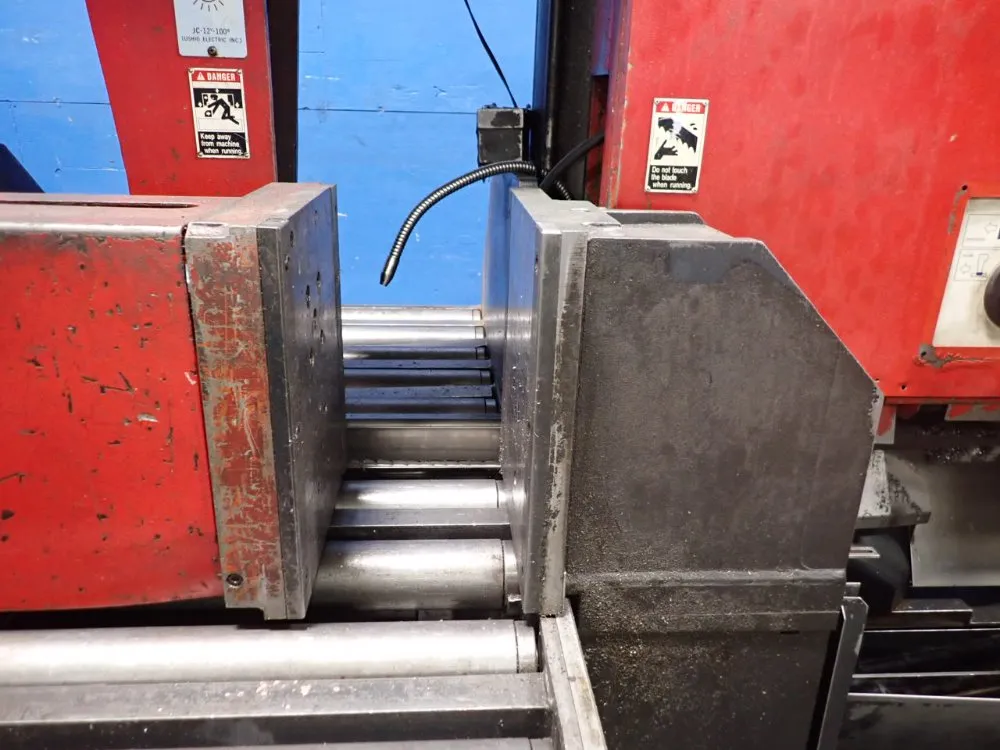 Amada 28" X 39" Horizontal Band Saw - H-700