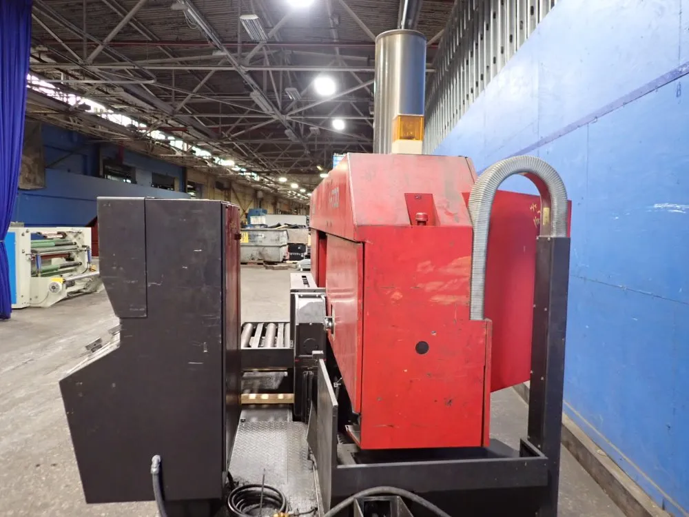 Amada 28" X 39" Horizontal Band Saw - H-700