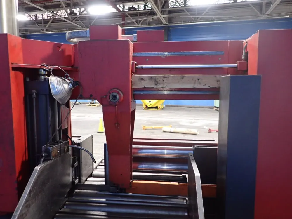 Amada 28" X 39" Horizontal Band Saw - H-700
