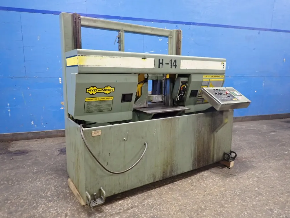HORIZONTAL BAND SAW