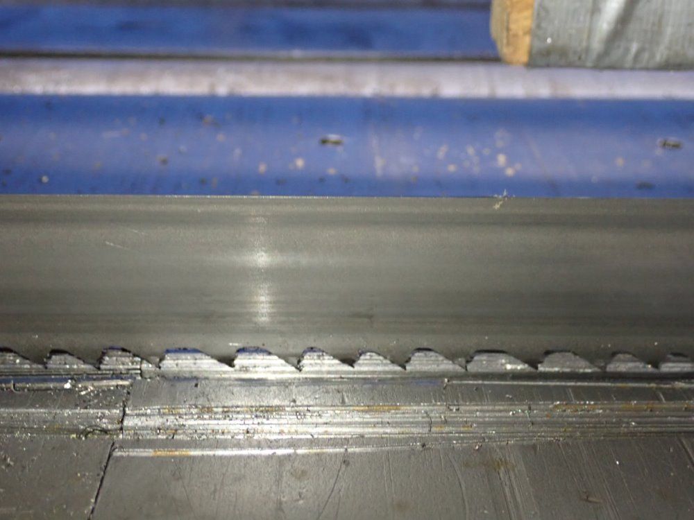 Hyd-mech 17 1/2" X 32" Horizontal Band Saw - H-14