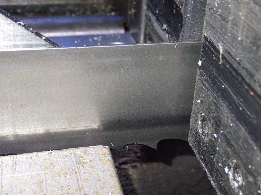 Cosen Machinery 23" X 34" Horizontal Band Saw - C-520nc