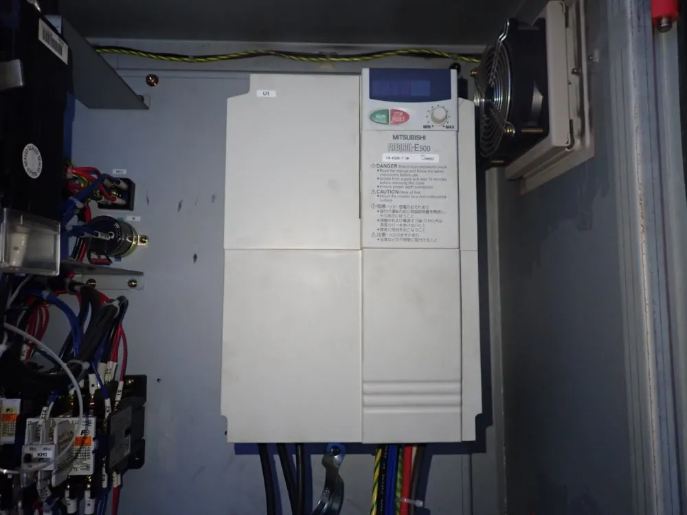 Amada 24" X 33" Horizontal Band Saw - Hfa530