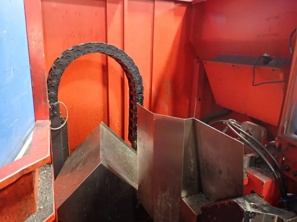 Amada 24" X 33" Horizontal Band Saw - Hfa530