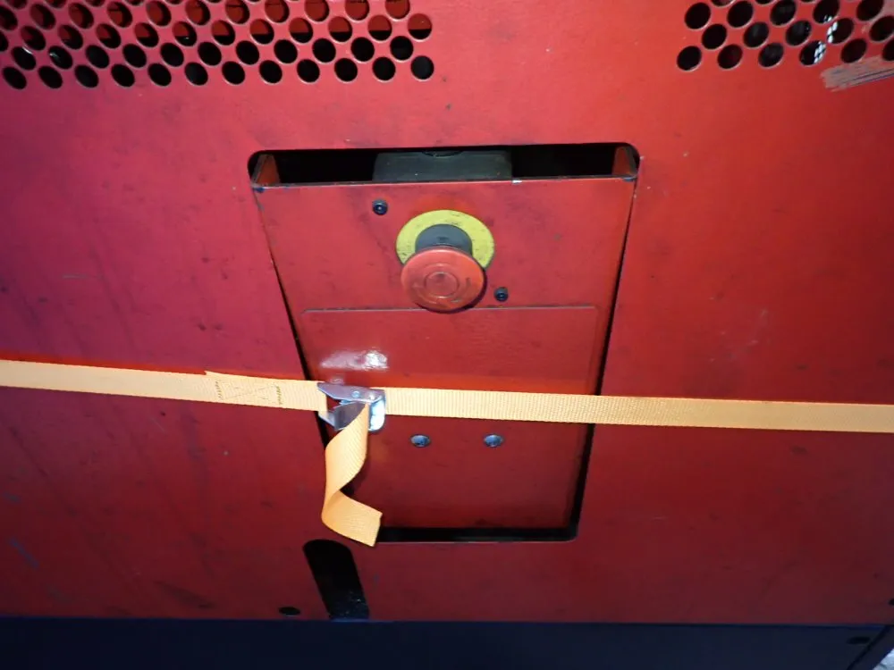 Amada 24" X 33" Horizontal Band Saw - Hfa530