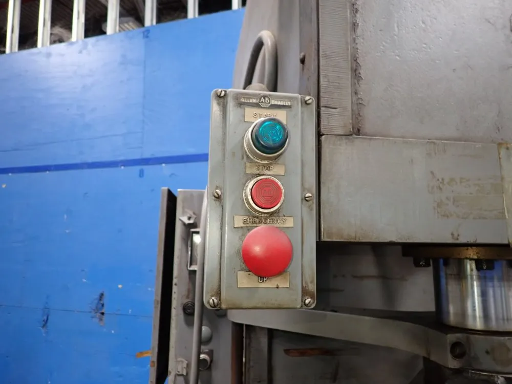 Hannifin 28 Ton Hydraulic Press - T 1922