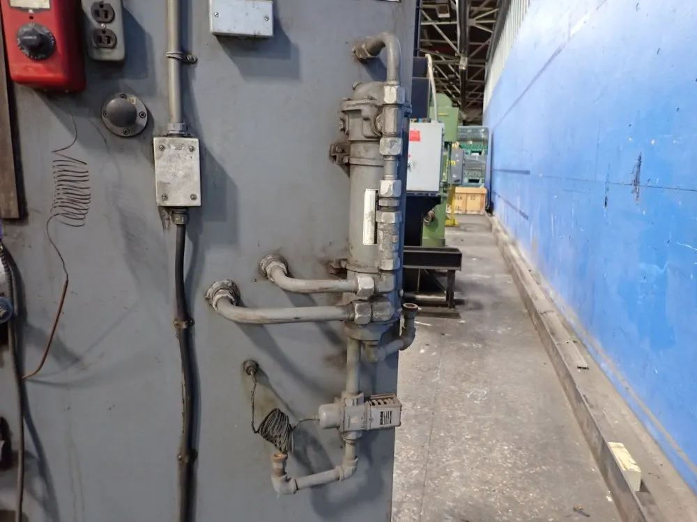 Hannifin 28 Ton Hydraulic Press - T 1922