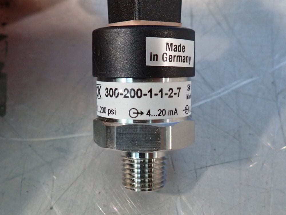 Noshok Pressure Transducer - 300-200-1-1-2-7