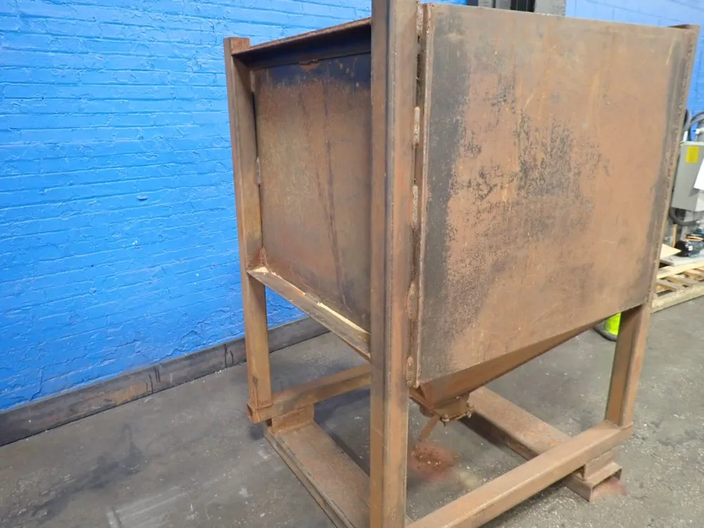 39" X 41" X 54" Hopper