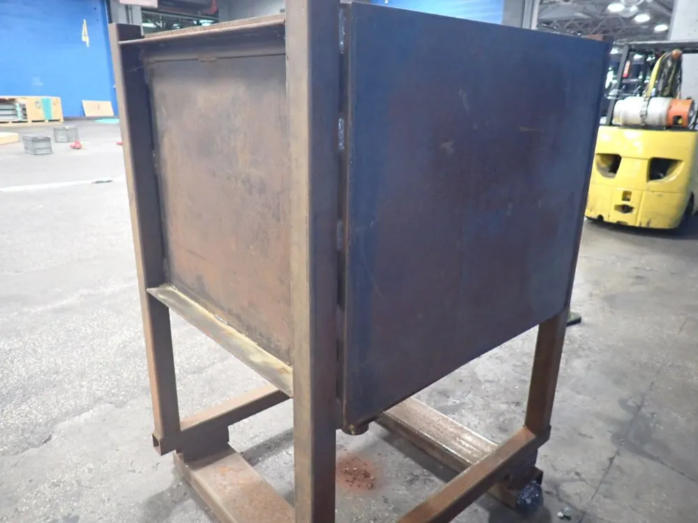 39" X 41" X 54" Hopper