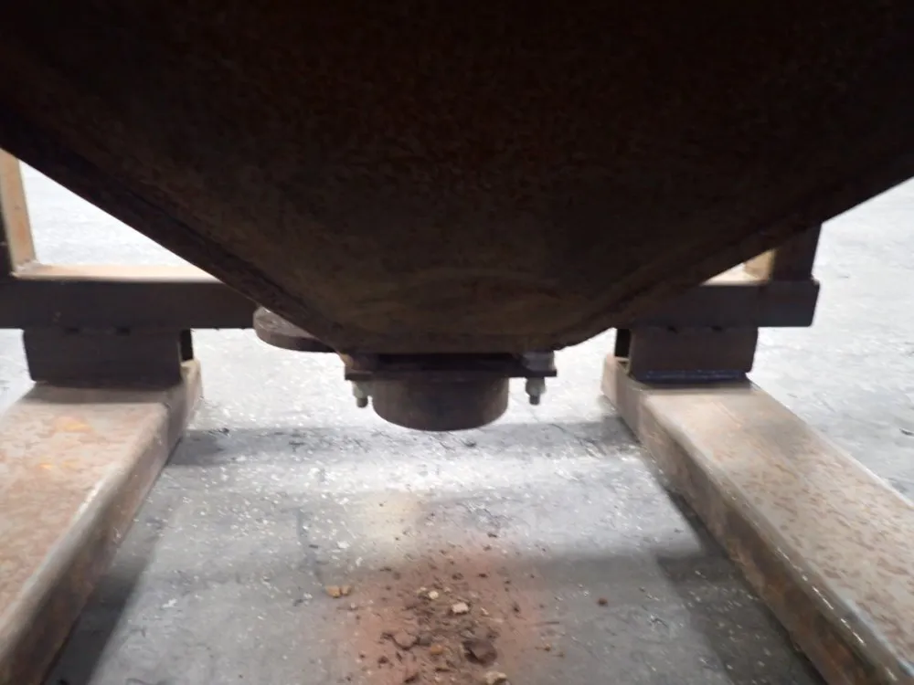 39" X 41" X 54" Hopper