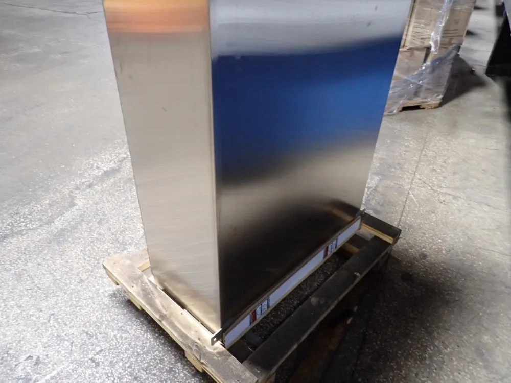 Eaton 17"x36"x74" Electrical Enclosure