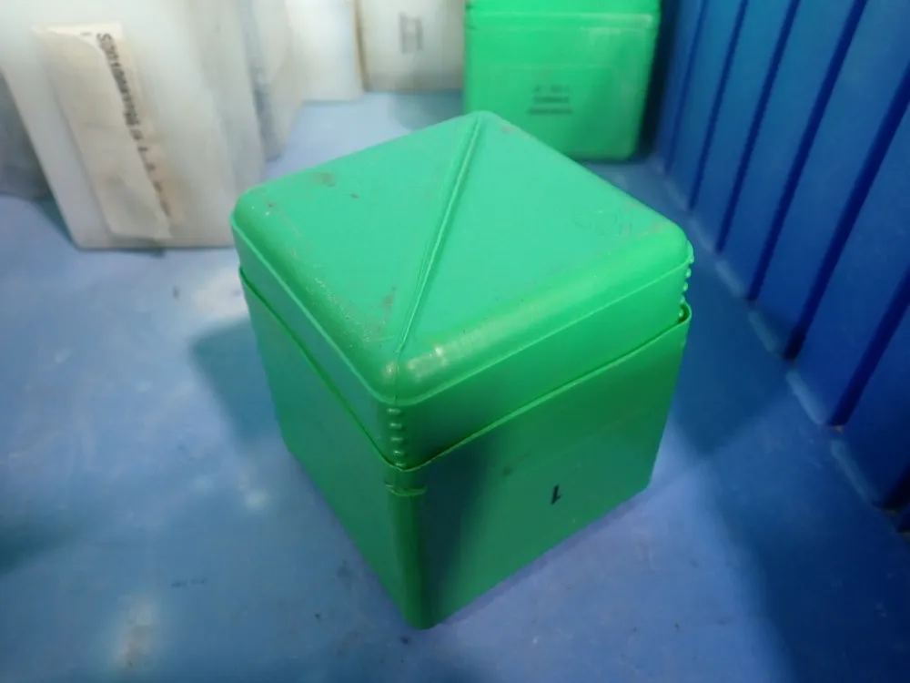 Schroder Tool Holder