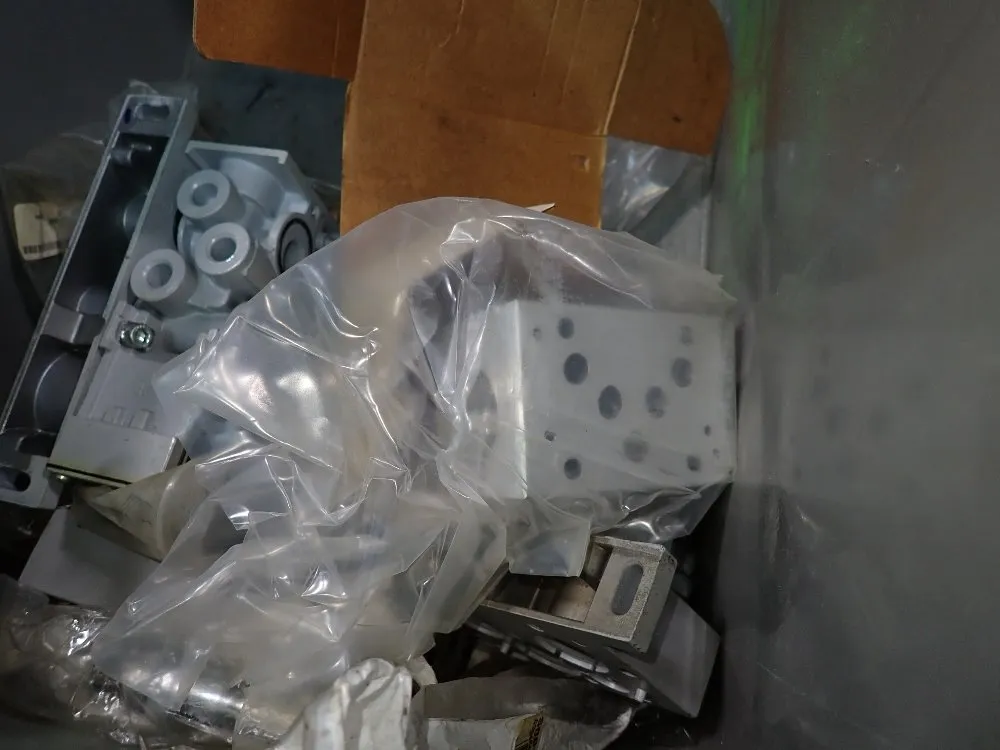 Valve Blocks / Valves