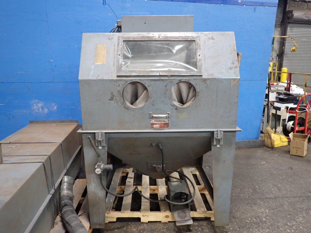 Trinco 47 1/2" X 47 1/2" X 30" Blast Cabinet - 48x48sl/delux