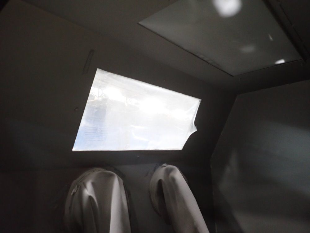 Trinco 47 1/2" X 47 1/2" X 30" Blast Cabinet - 48x48sl/delux