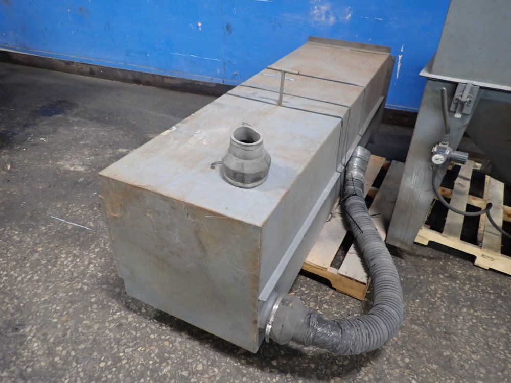 Trinco 47 1/2" X 47 1/2" X 30" Blast Cabinet - 48x48sl/delux