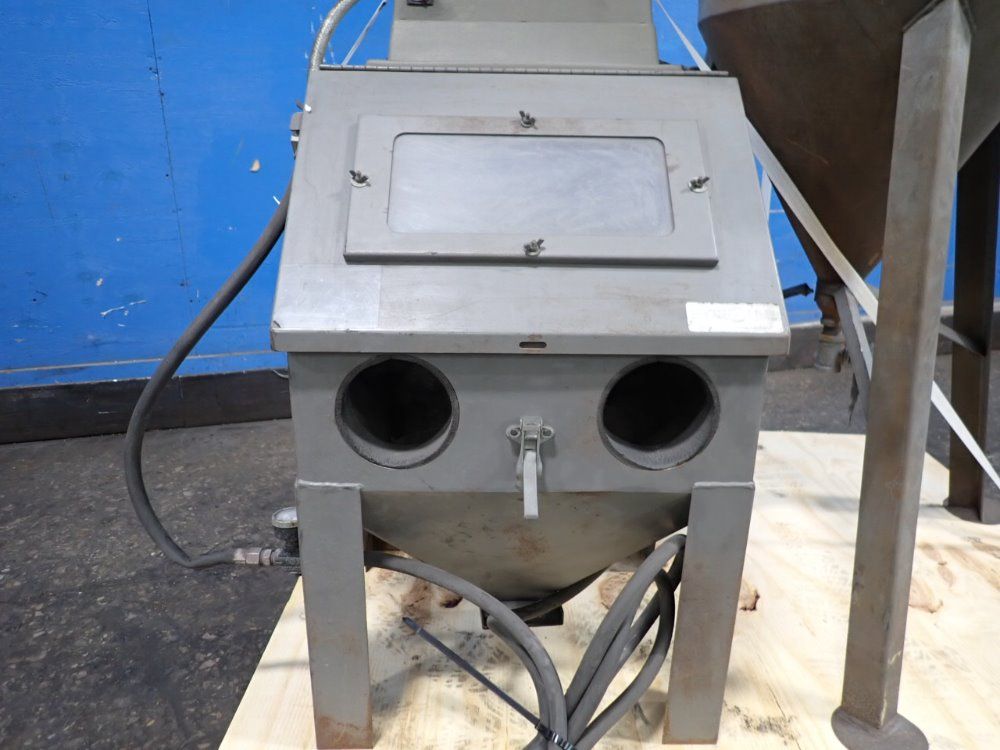 15" X 18" X 14" Blast Cabinet