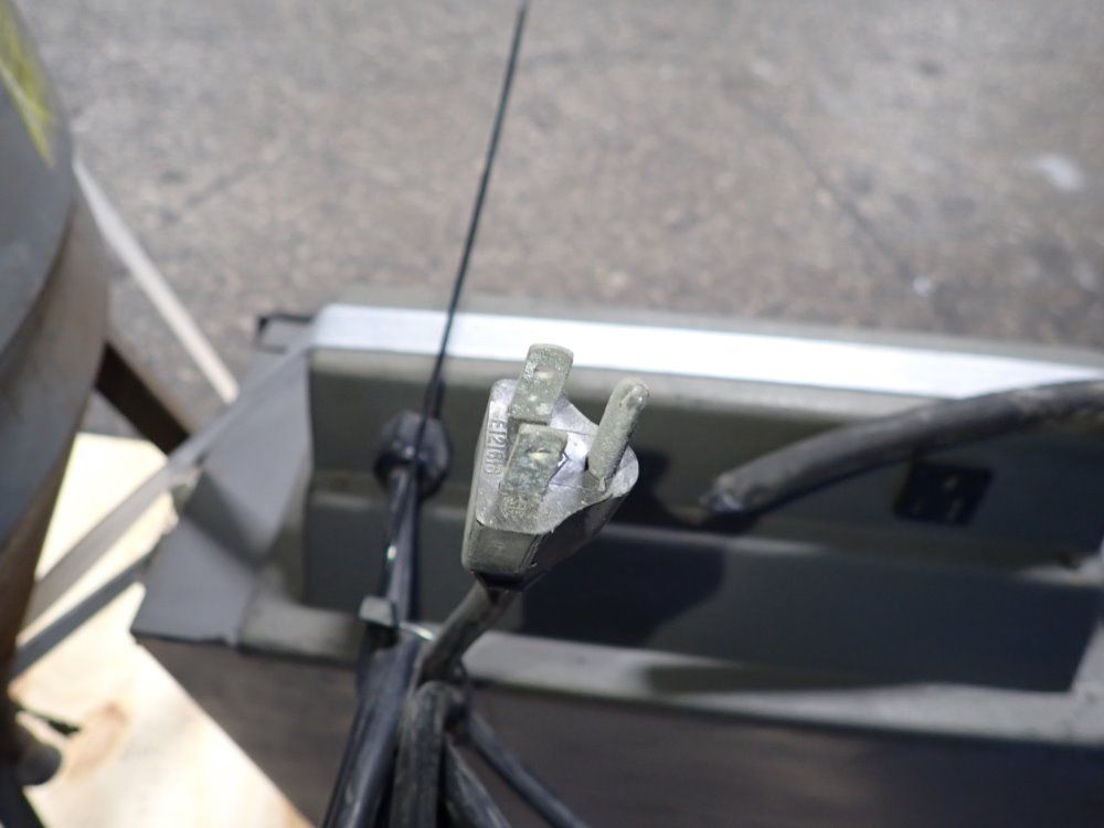 15" X 18" X 14" Blast Cabinet