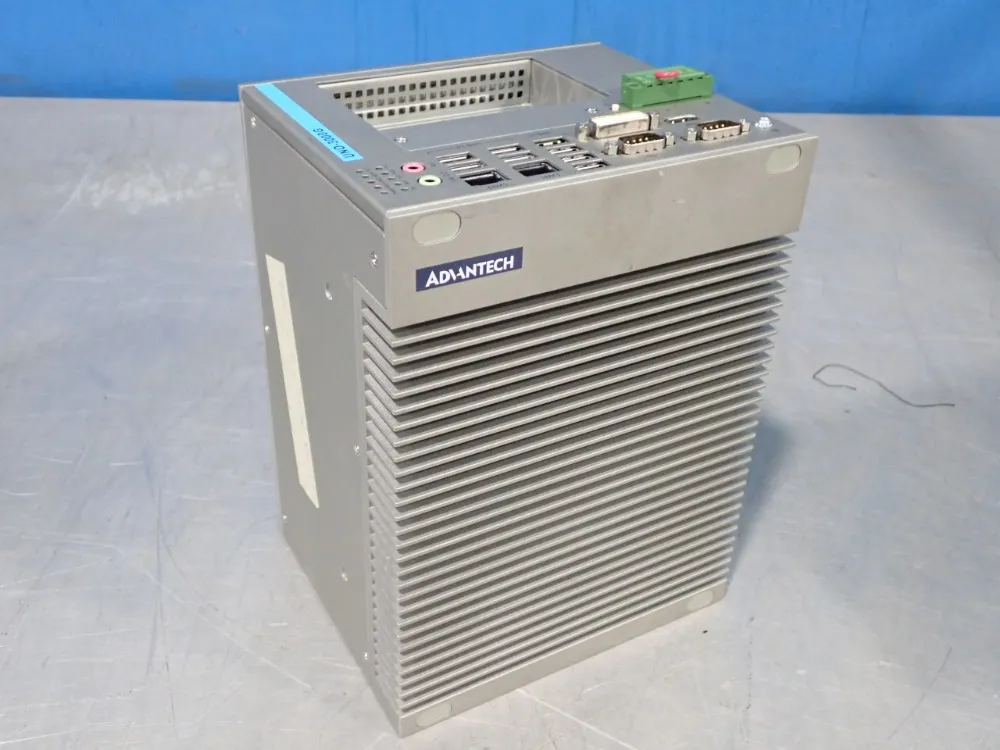 Advantech Embedded Automation Computer - Uno-3083g