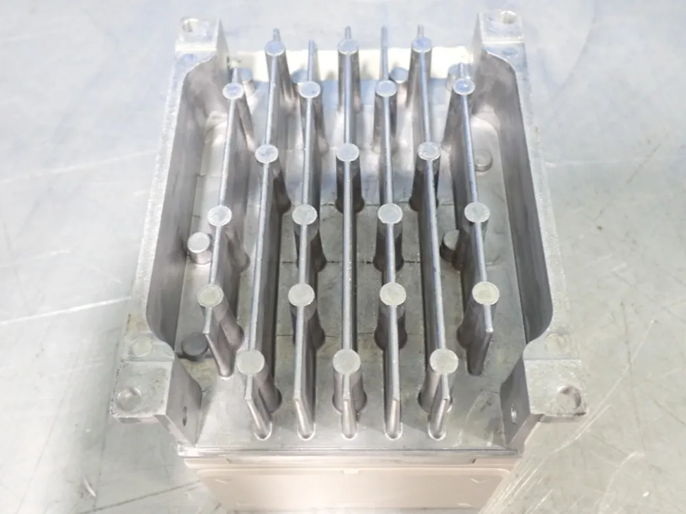 Yaskawa Vector Drive - Cimr-vu4a0002faa