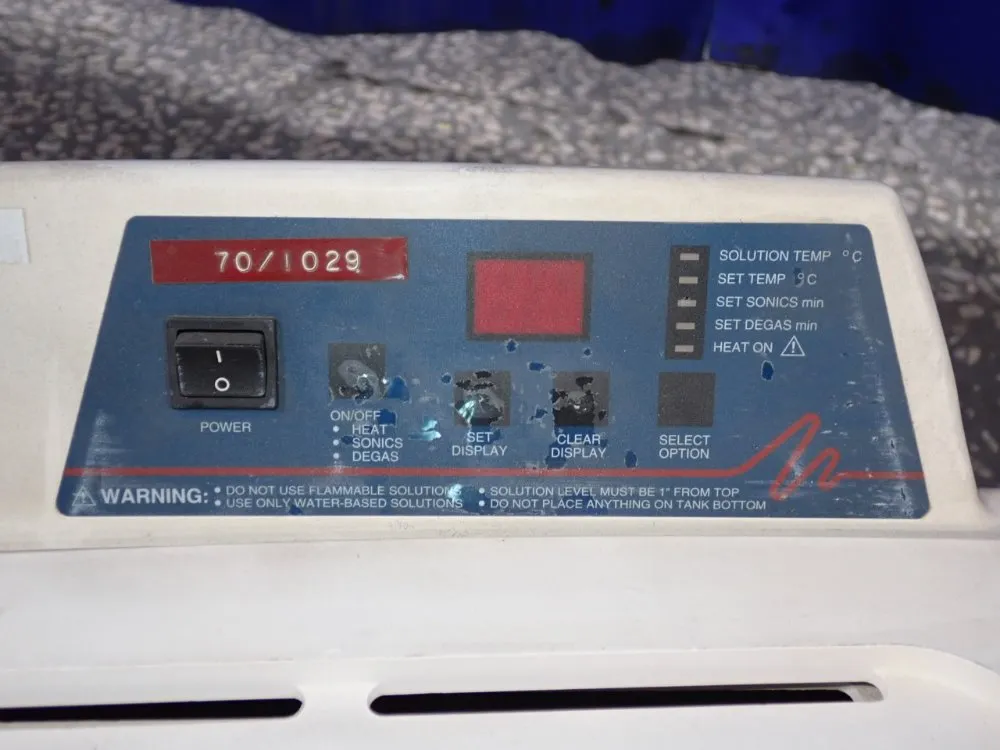 Cole-parmer 11 1/2" X 6" X 6" Ultrasonic Cleaner - 8892-dth