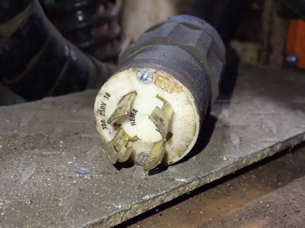 Doall 20" X 11" Horizontal Band Saw - C-916a