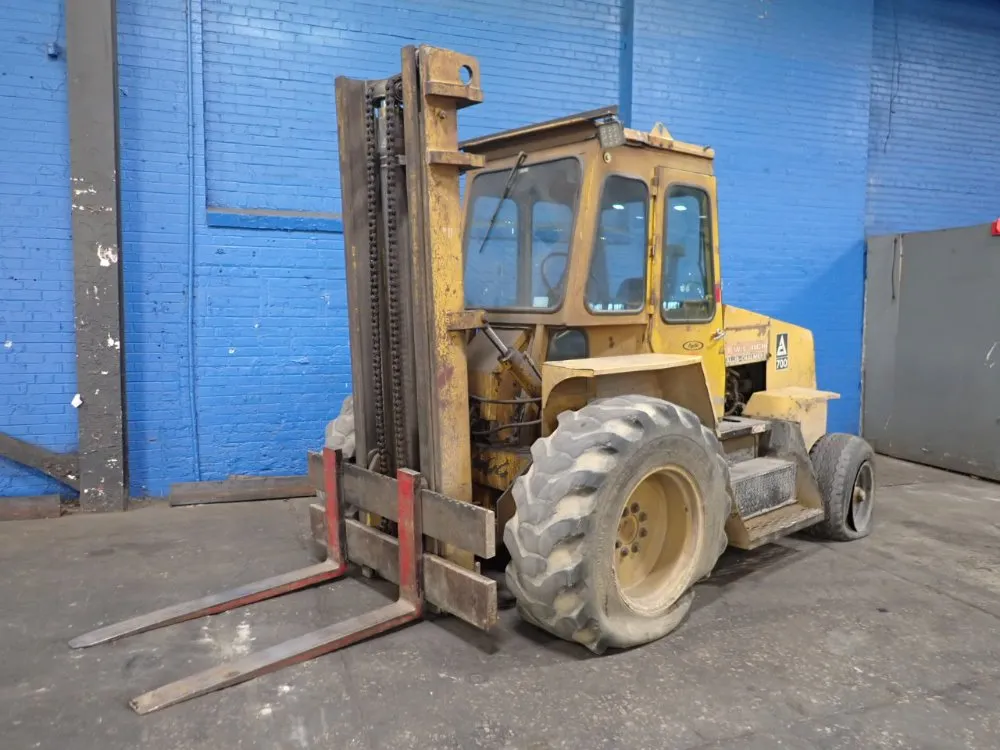 Allis Chalmers Diesel Forklift - Ea 700